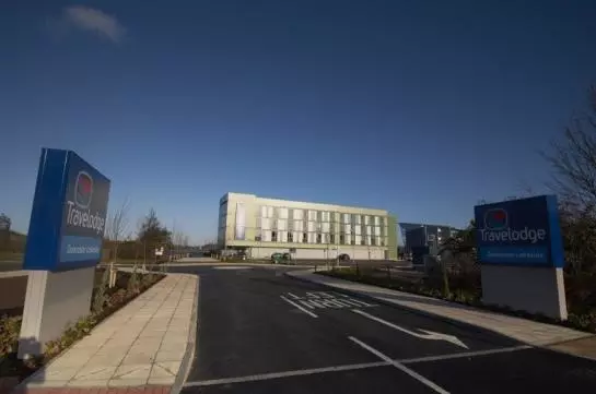 Отель Travelodge Doncaster Lakeside