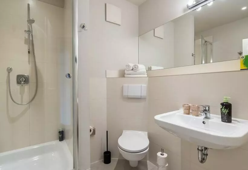 Limehome Berlin Chausseestraße