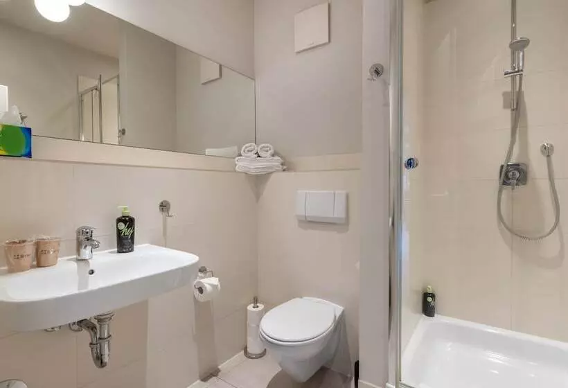 Limehome Berlin Chausseestraße