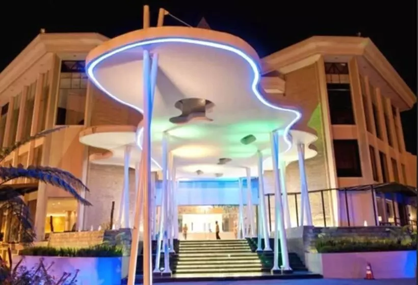 Mikie Holiday Resort &