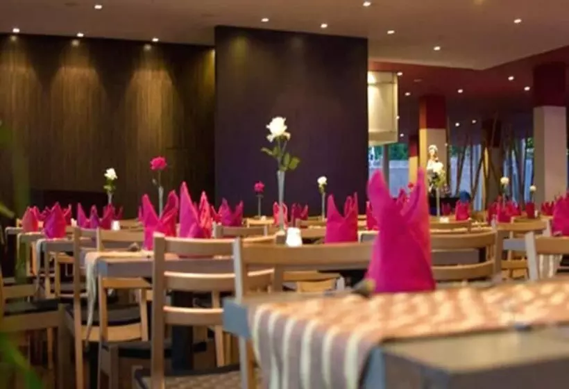 Mikie Holiday Resort &