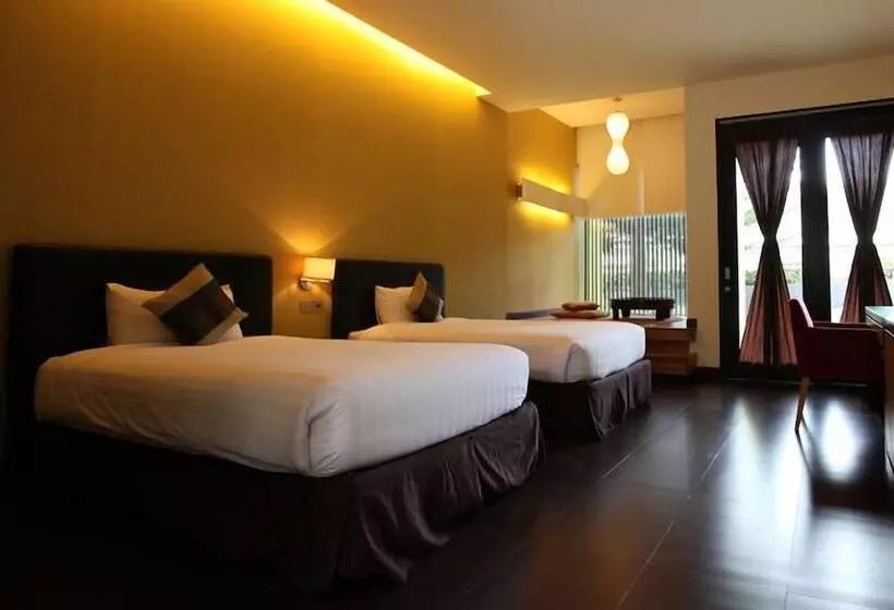 Mikie Holiday Resort &