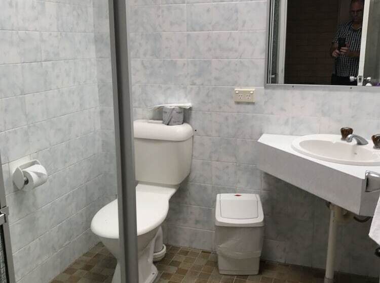 מוטל The Cubana Ballina