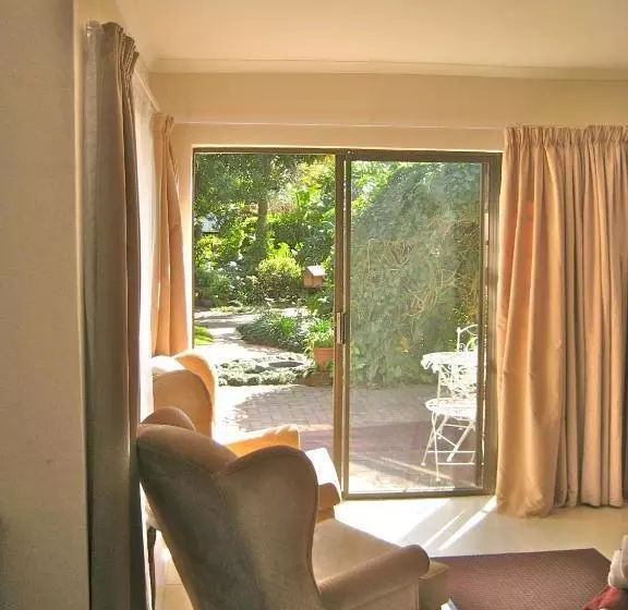The Reef Bed And Breakfast