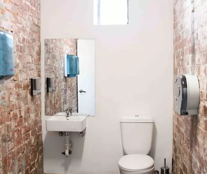 هاستل Bayside House