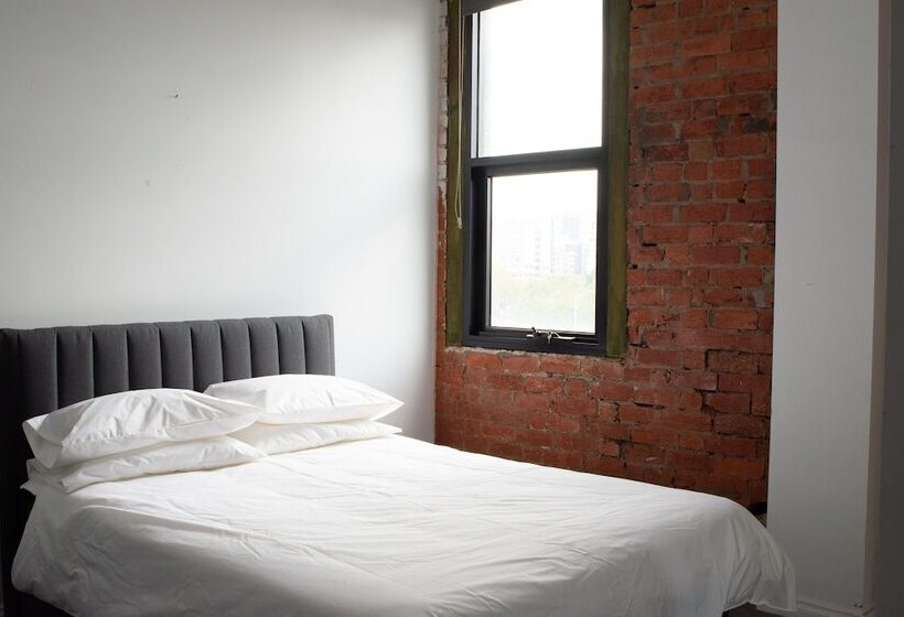 Общежитие Bayside House