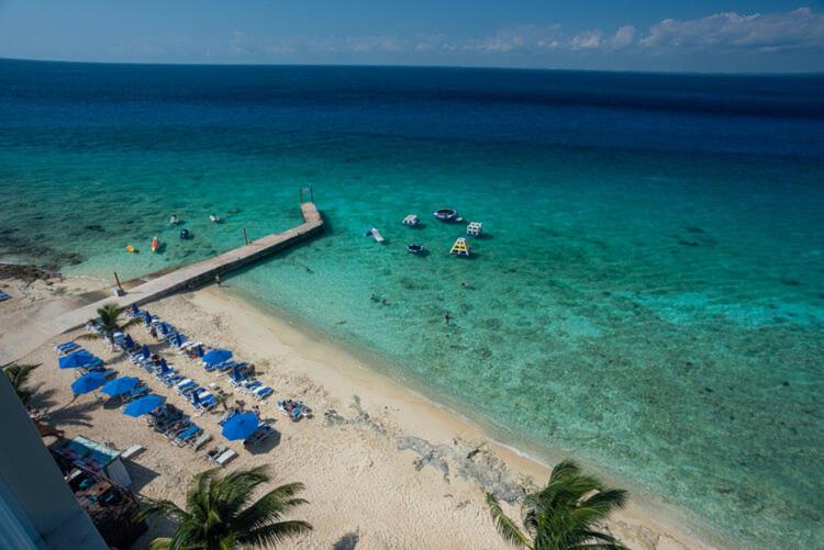 Cozumel Penthouse Condo Las Brisas 702