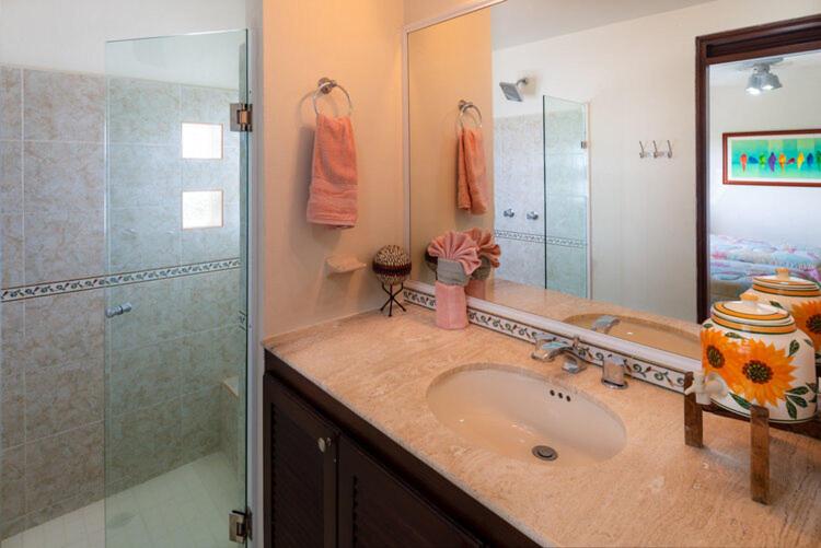 Cozumel Penthouse Condo Las Brisas 702