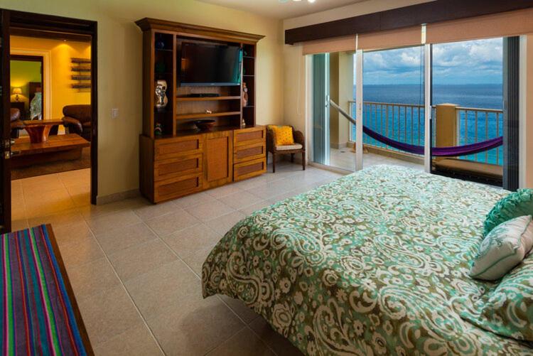 Cozumel Penthouse Condo Las Brisas 702