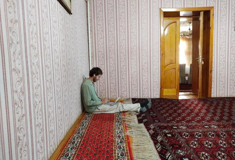 بنسيون Sulton Sayyor