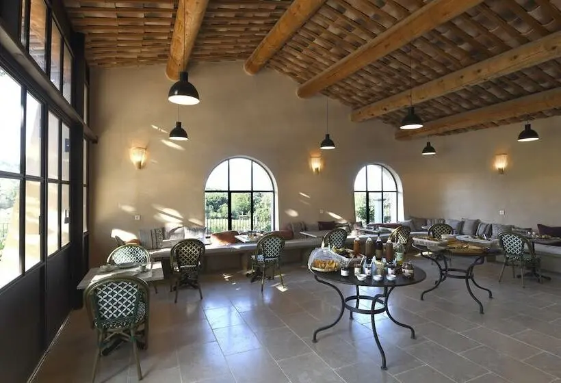 ベッドアンドブレックファースト Domaine Perréal Chambres D Hôtes