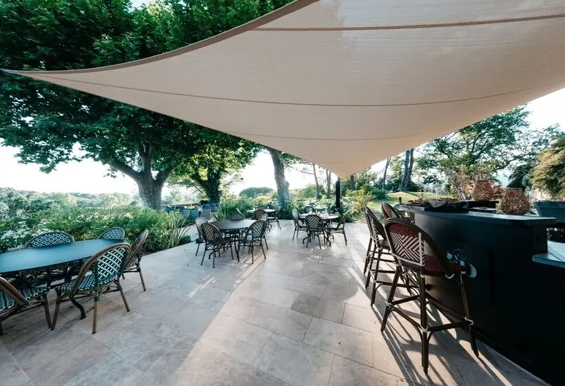 ベッドアンドブレックファースト Domaine Perréal Chambres D Hôtes