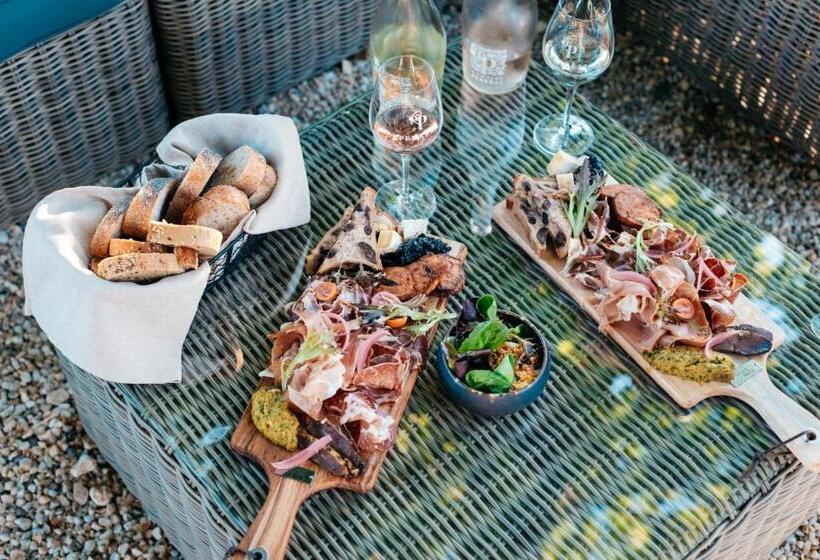 مبيت وإفطار Domaine Perréal Chambres D Hôtes