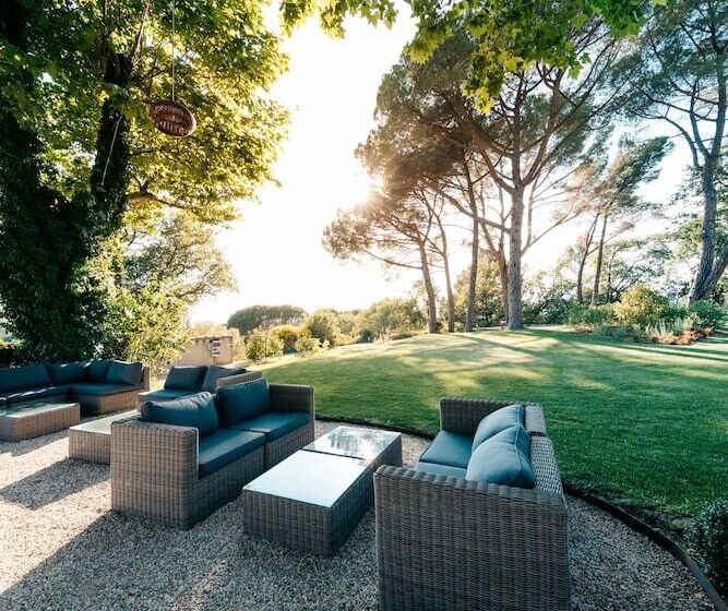 مبيت وإفطار Domaine Perréal Chambres D Hôtes