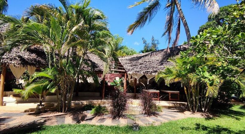 تختخواب و صبحانه Lions Luxury Eco Resort & Spa