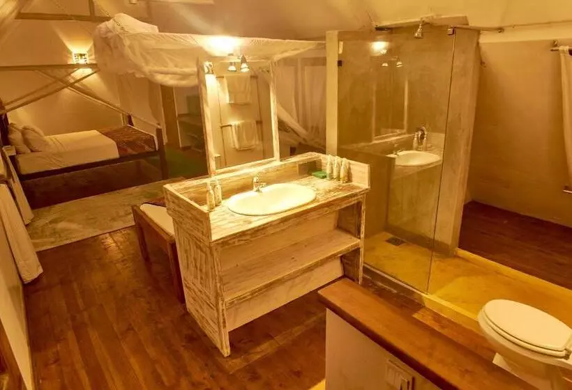 تختخواب و صبحانه Lions  Luxury Eco Resort & Spa