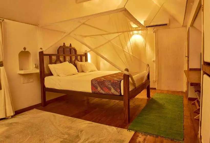 تختخواب و صبحانه Lions  Luxury Eco Resort & Spa