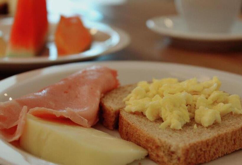 בית מלון כפרי Good Stone Curvelo