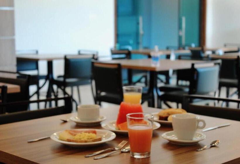 בית מלון כפרי Good Stone Curvelo