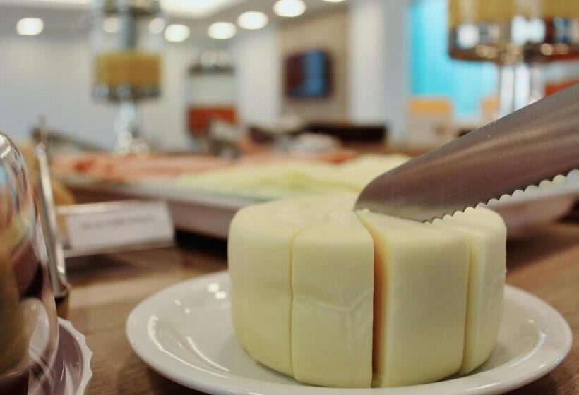 בית מלון כפרי Good Stone Curvelo