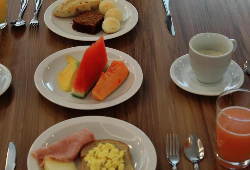 בית מלון כפרי Good Stone Curvelo