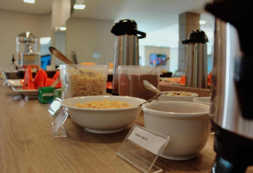 בית מלון כפרי Good Stone Curvelo