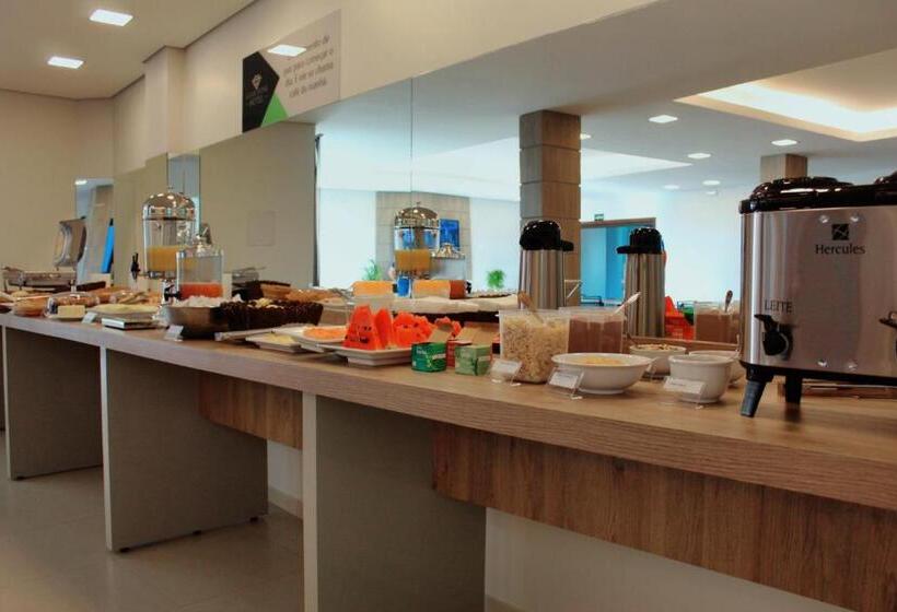 בית מלון כפרי Good Stone Curvelo