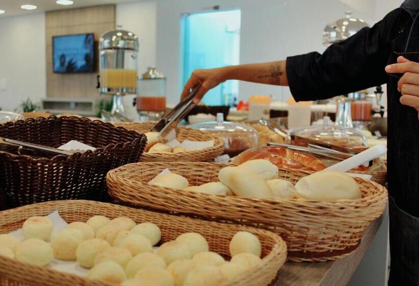 בית מלון כפרי Good Stone Curvelo