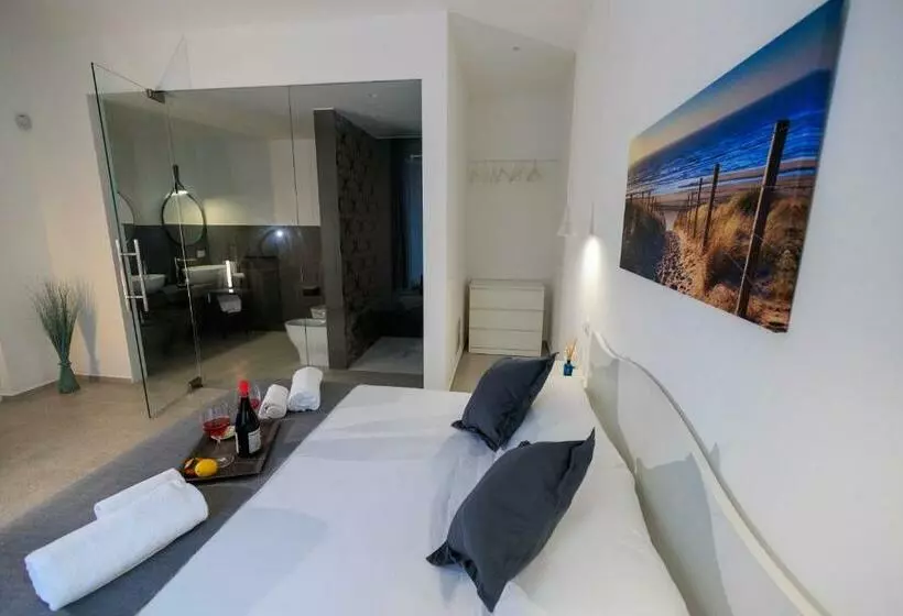 Miramare Rooms B&b