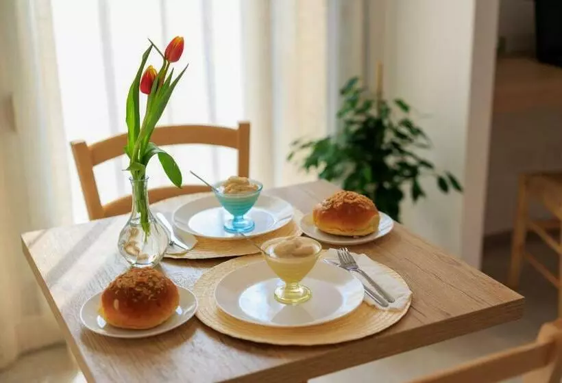 Miramare Rooms B&b