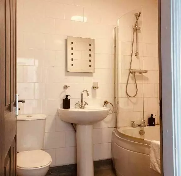 پانسیون Bloomfield  At Stayboom