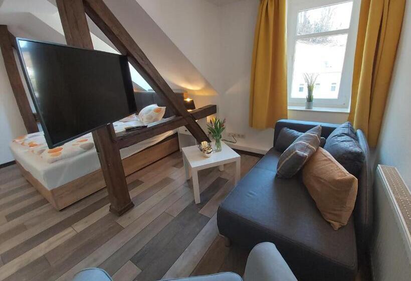 Pension Zur Eiche Gmbh