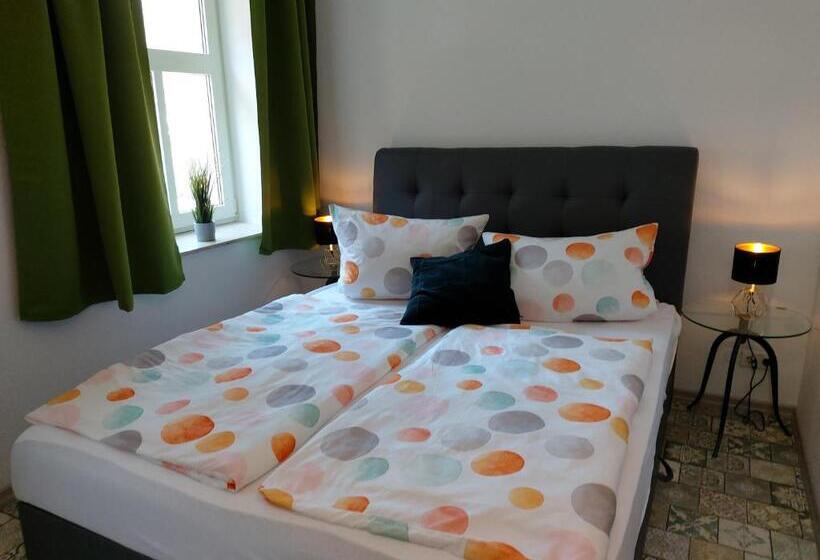 Pension Zur Eiche Gmbh