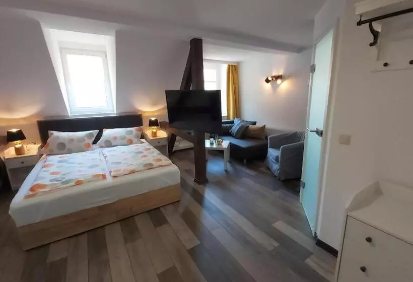 Pension Zur Eiche Gmbh