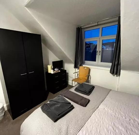 Aamiaismajoitus (B&B) Dunarle Guesthouse