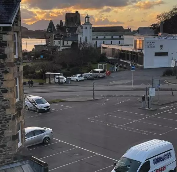 Aamiaismajoitus (B&B) Dunarle Guesthouse