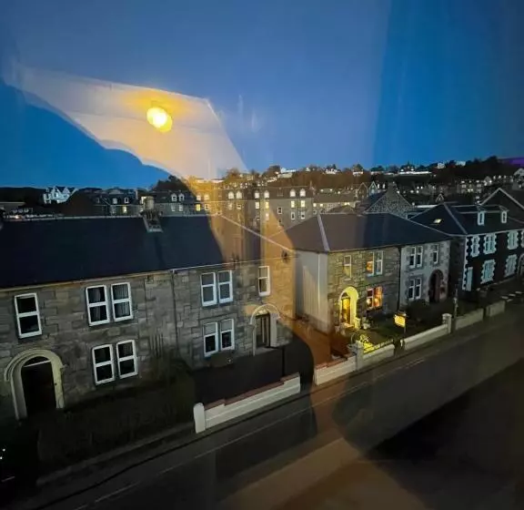 Aamiaismajoitus (B&B) Dunarle Guesthouse