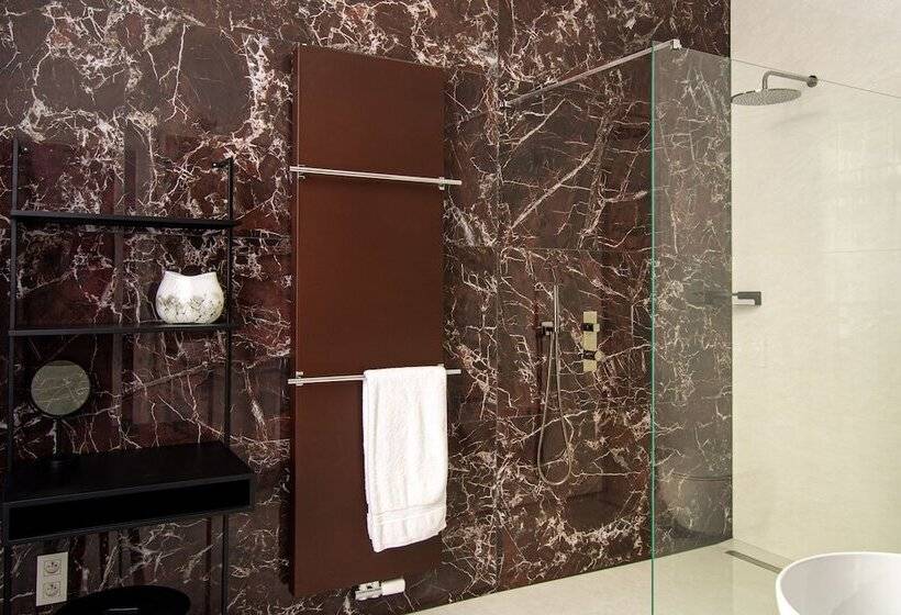 مبيت وإفطار The Old Beech