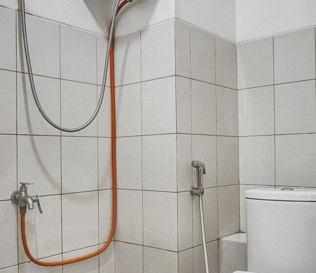 Hotel Oyo 91045 Tower Mahakam By Toha Room