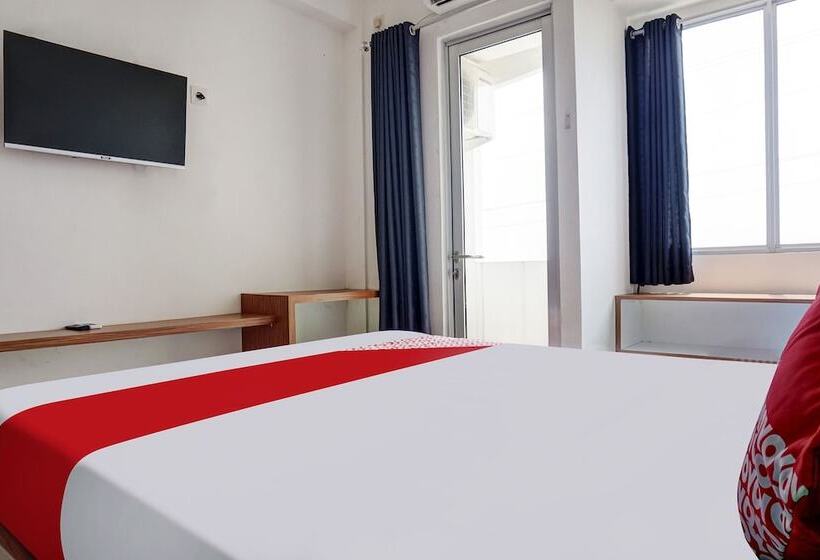 Hotel Oyo 91045 Tower Mahakam By Toha Room