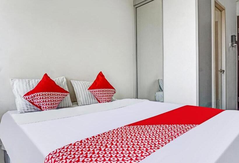 Hotel Oyo 91045 Tower Mahakam By Toha Room