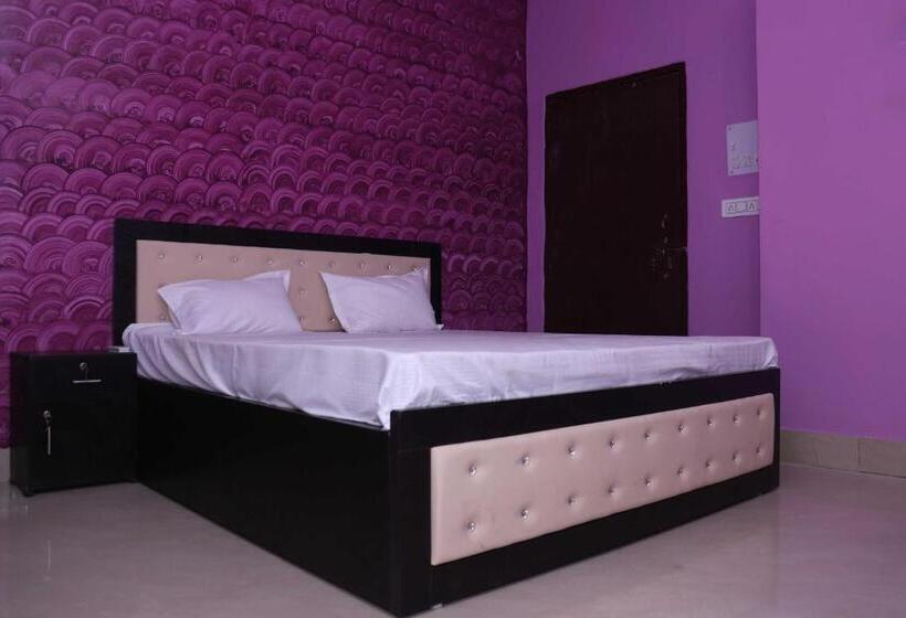 ホテル Spot On Gajadhar Rest House