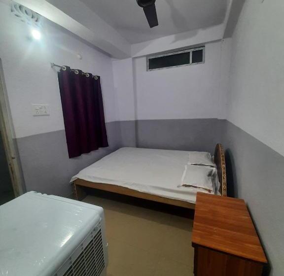 ホテル Spot On Gajadhar Rest House