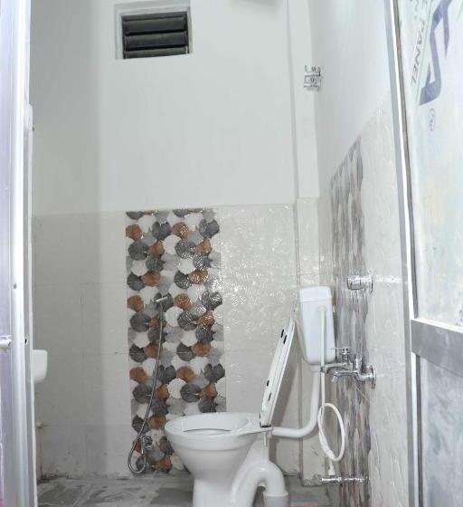 ホテル Spot On Gajadhar Rest House