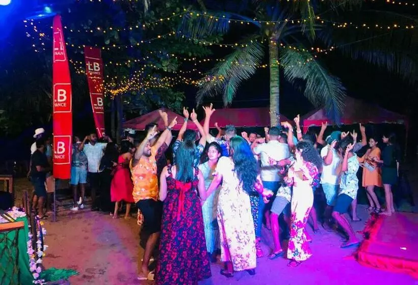 ホテル Honey Beach Negombo