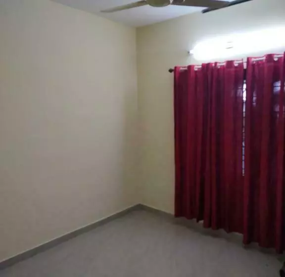 Hotelli Tourist Home