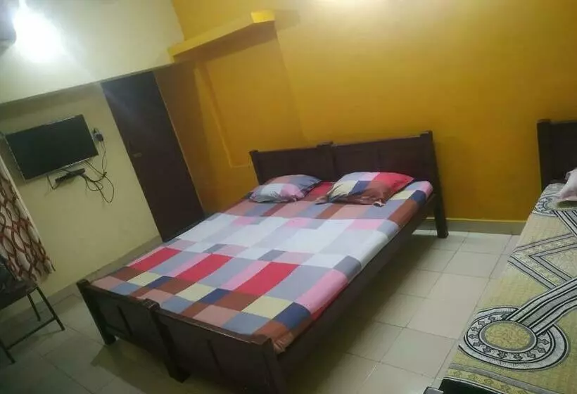 Hotelli Tourist Home