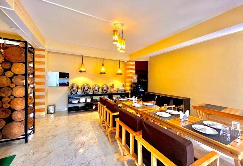 منتجع The Country House