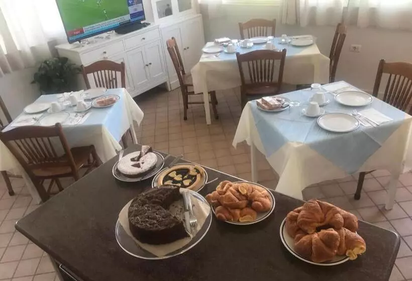 A Casa Di Chiara Bed And Breakfast