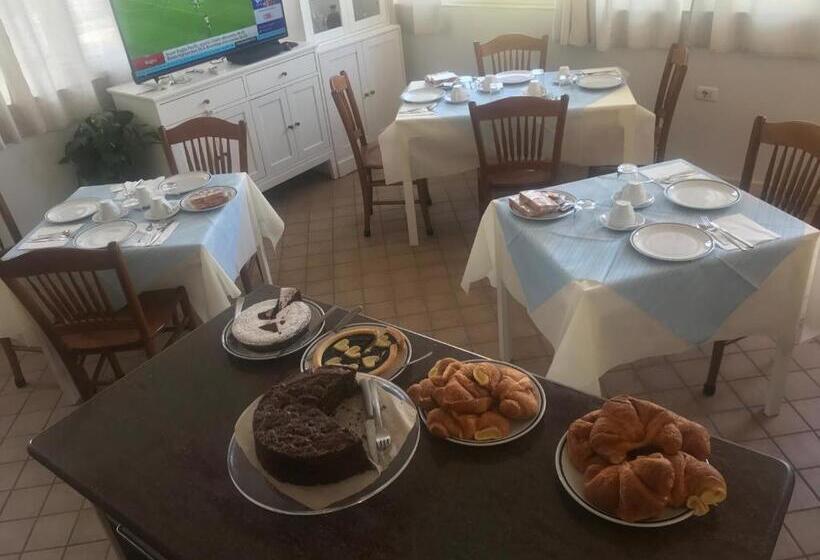 A Casa Di Chiara Bed And Breakfast